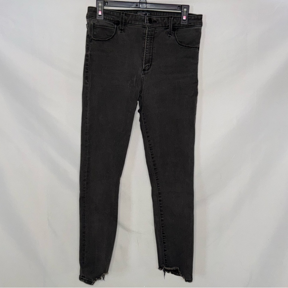 Abercrombie & Fitch Simone High-Rise Ankle Skinny Jeans Black Raw Hem 8R/29 EUC